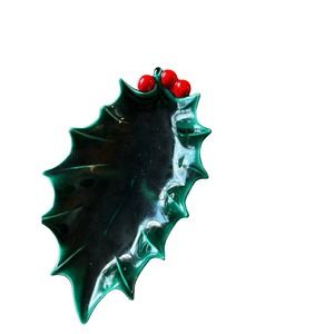 Vintage Ceramic Green Holly Leaf‎ / Red Berry Dish plate  Holland Mold